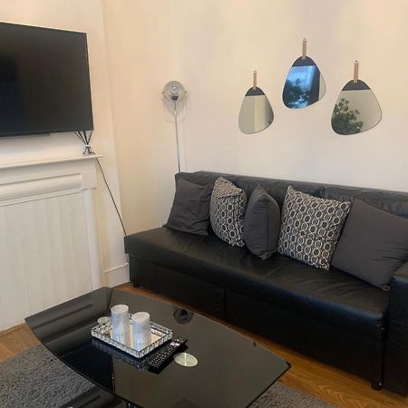 Norwood L A Place Croydon, London 빌라 외부 사진