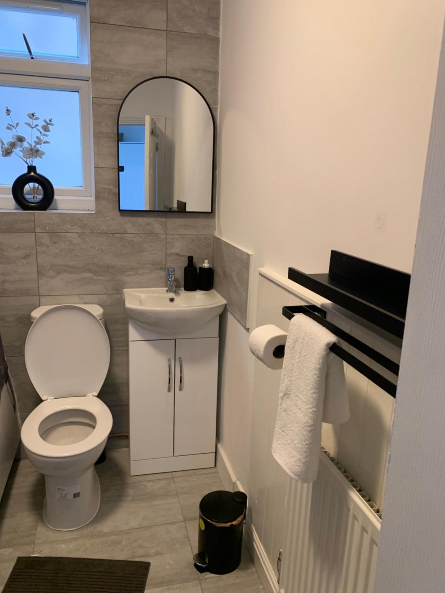 Norwood L A Place Croydon, London 빌라 외부 사진